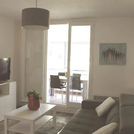 Appartement Joli T2 3mn Mer. Proche Commodite Wifi Parking